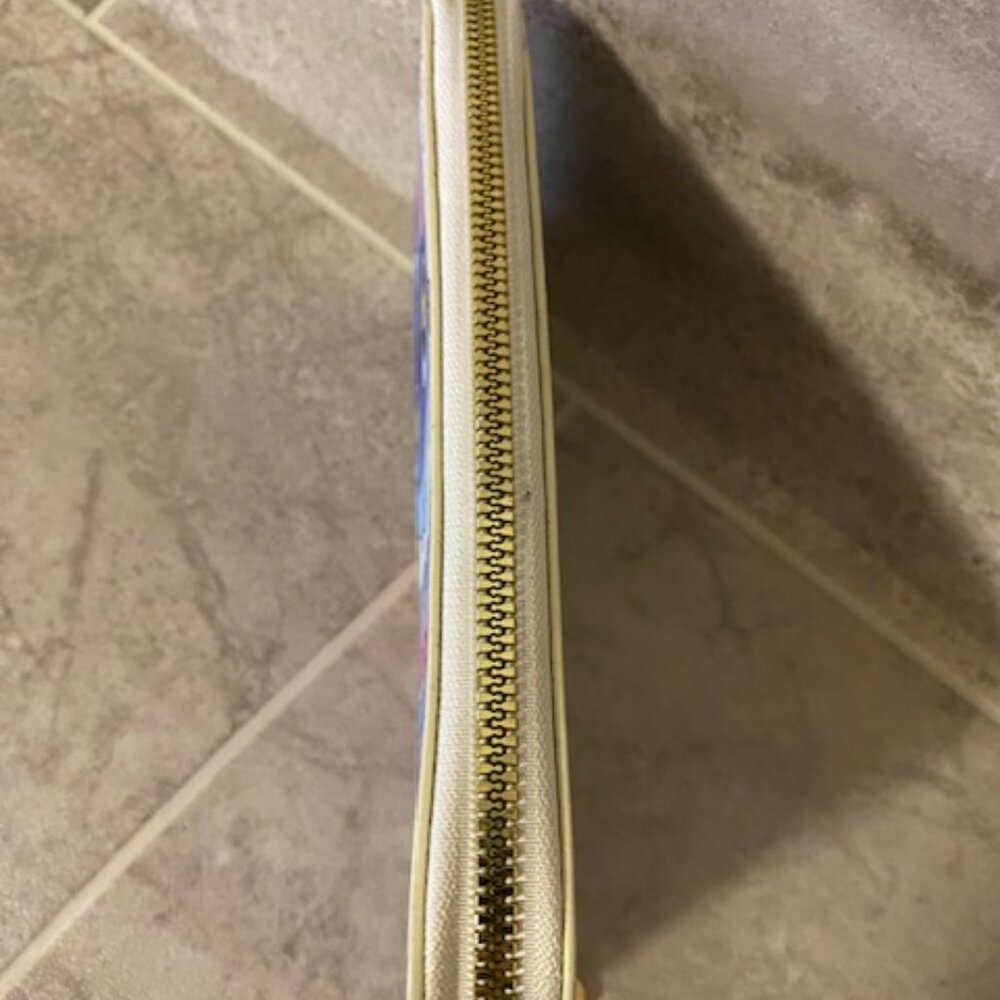 Hello Stitch Wallet - Picture 6 of 14